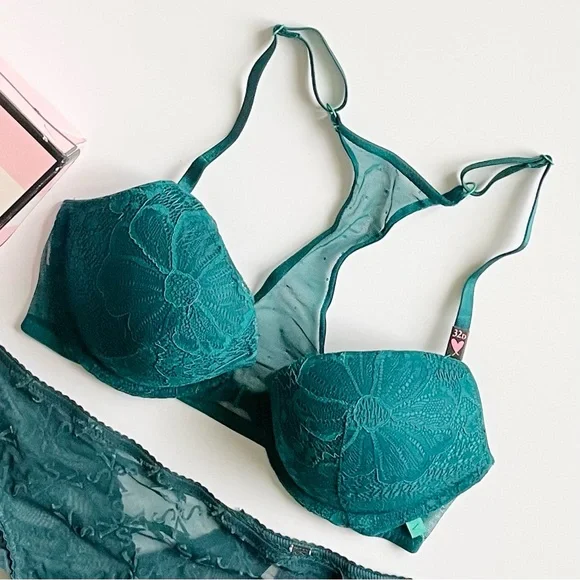 32D MEDIUM Victoria’s Secret green bra set - Picture 6 of 8